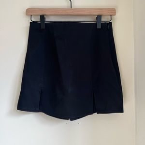 Black Zara Skort
